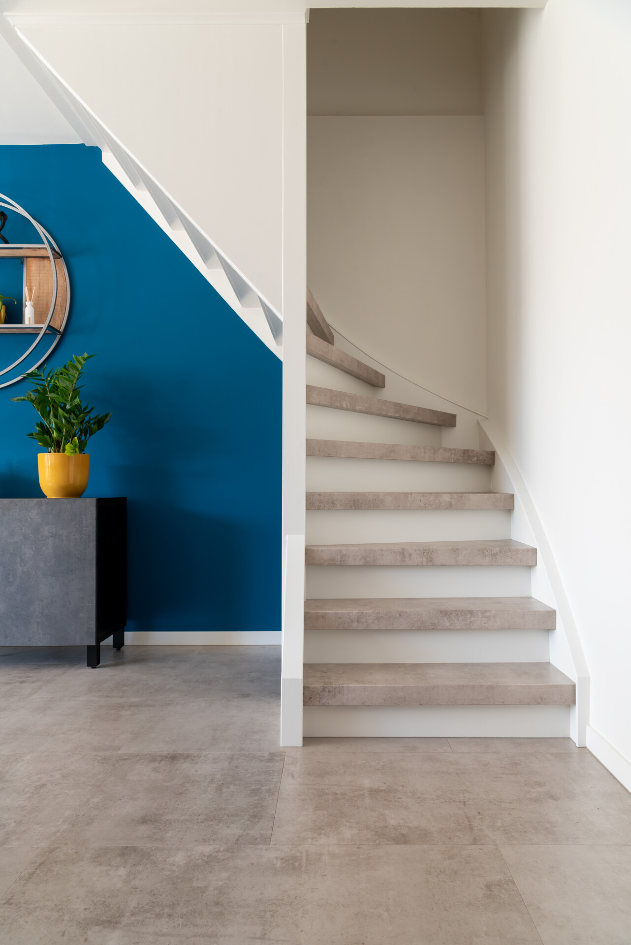 DASSELBE DECOR WIE DER BODEN